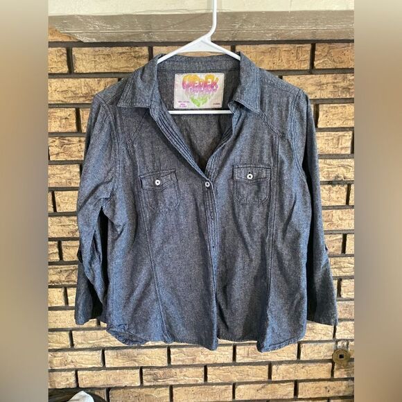 Derek heart button down blouse - Picture 1 of 5